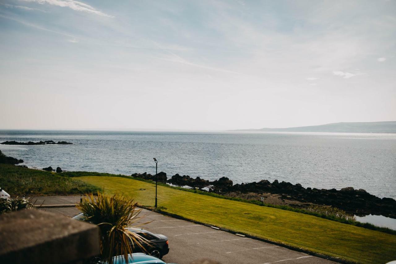 The Castle Inn Restaurant Greencastle  Exteriér fotografie